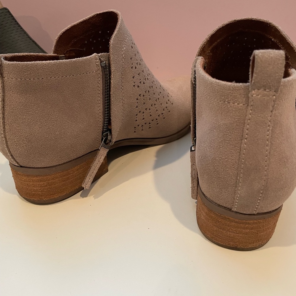 Toms Suede Tan Bootie - Size 11
